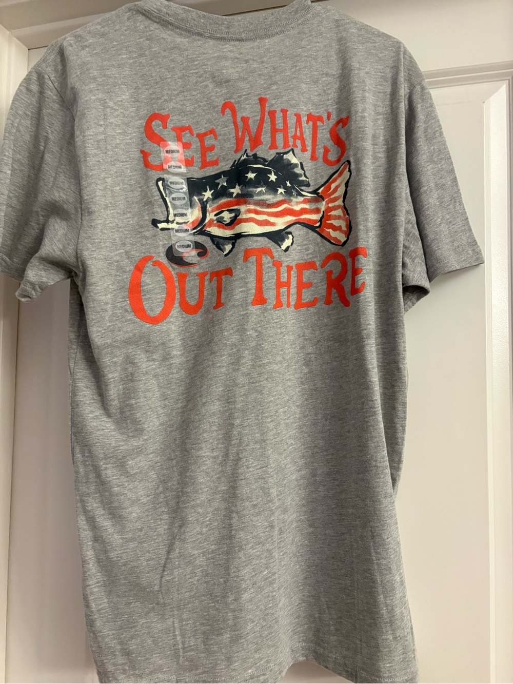 Costa Heather Gray Short Sleeve Tee with Small Chest Wave Logo and Fish Graphic